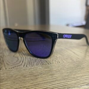 Oakley Frogskins Black Frame Sunglasses with Blue Mirror Lens